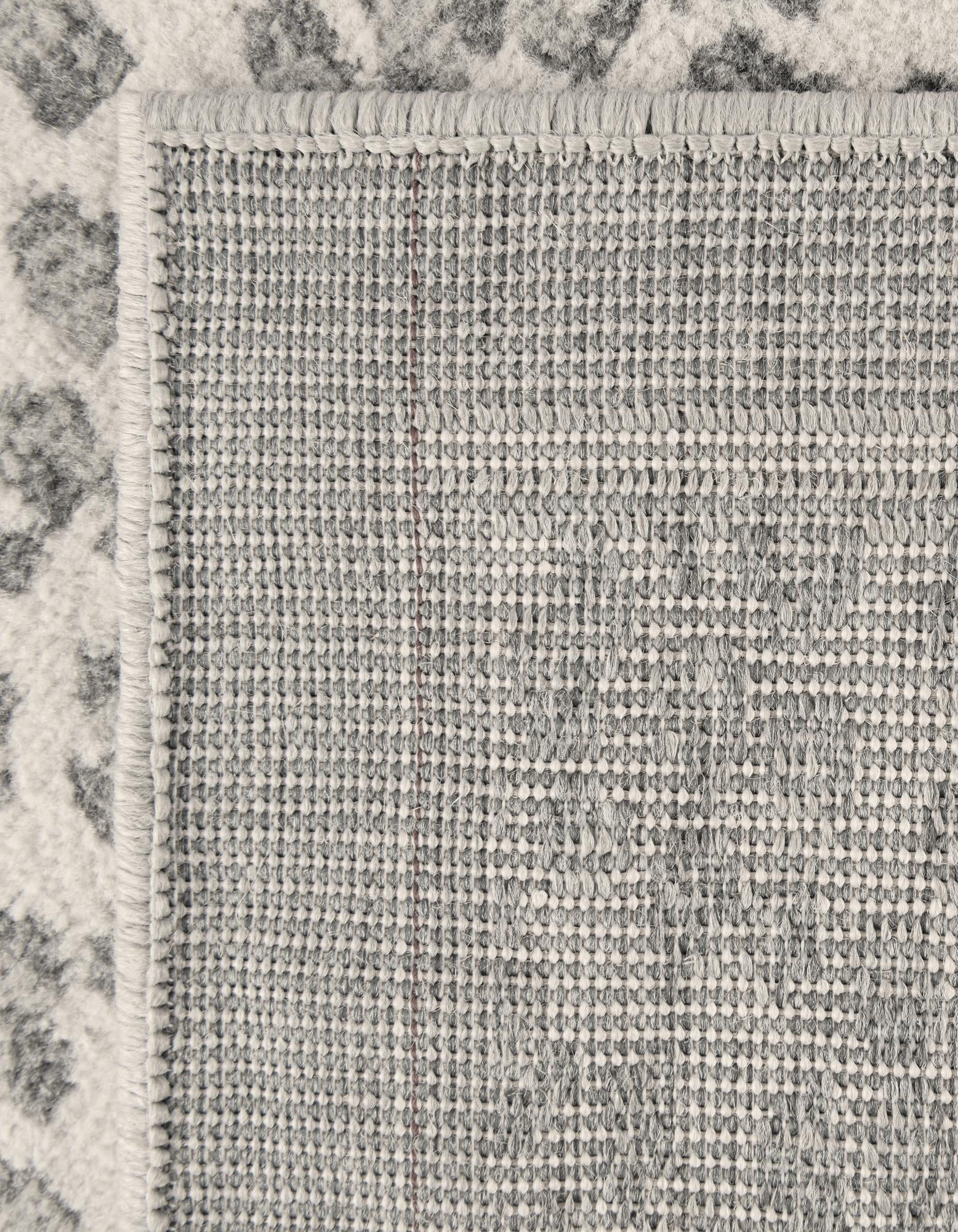 7' 10 x 10' Safari Rug