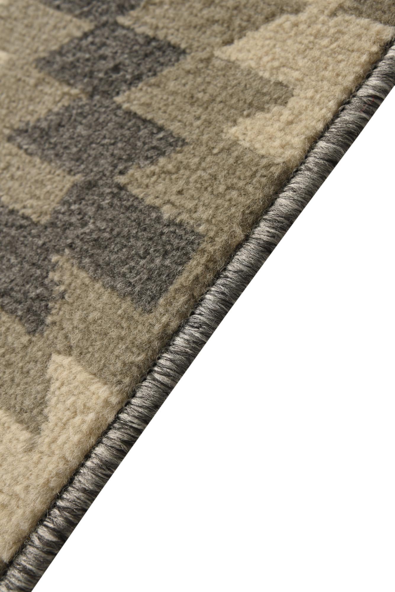 5' 2 x 7' 6 Santa Fe Rug