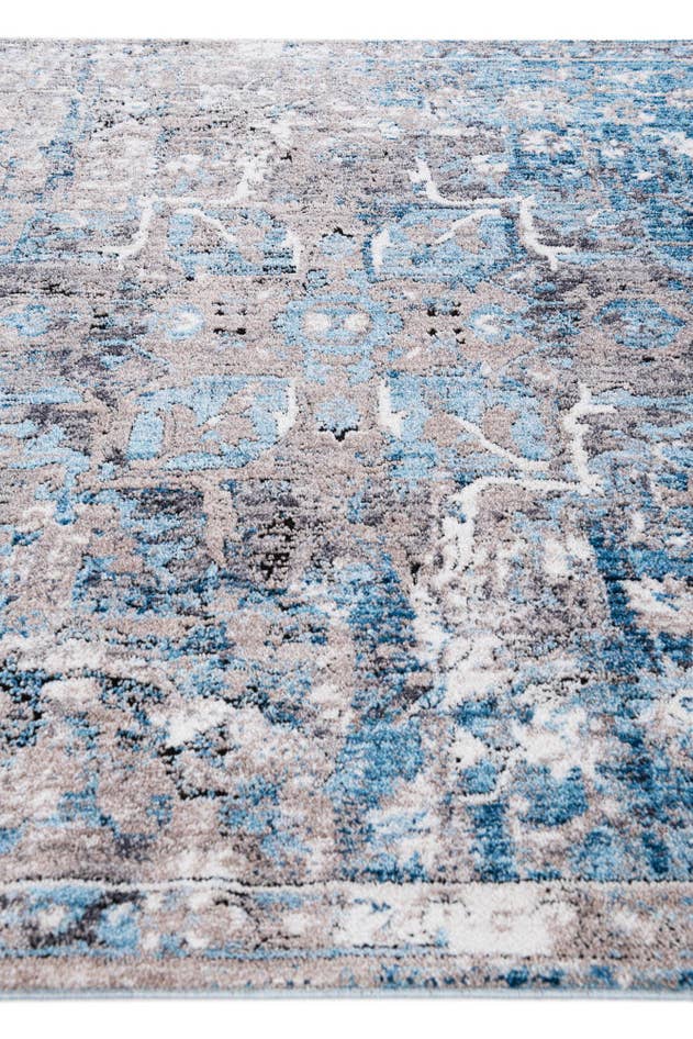 Detail image of 5' 3 x 7' 5 Santa Fe Rug