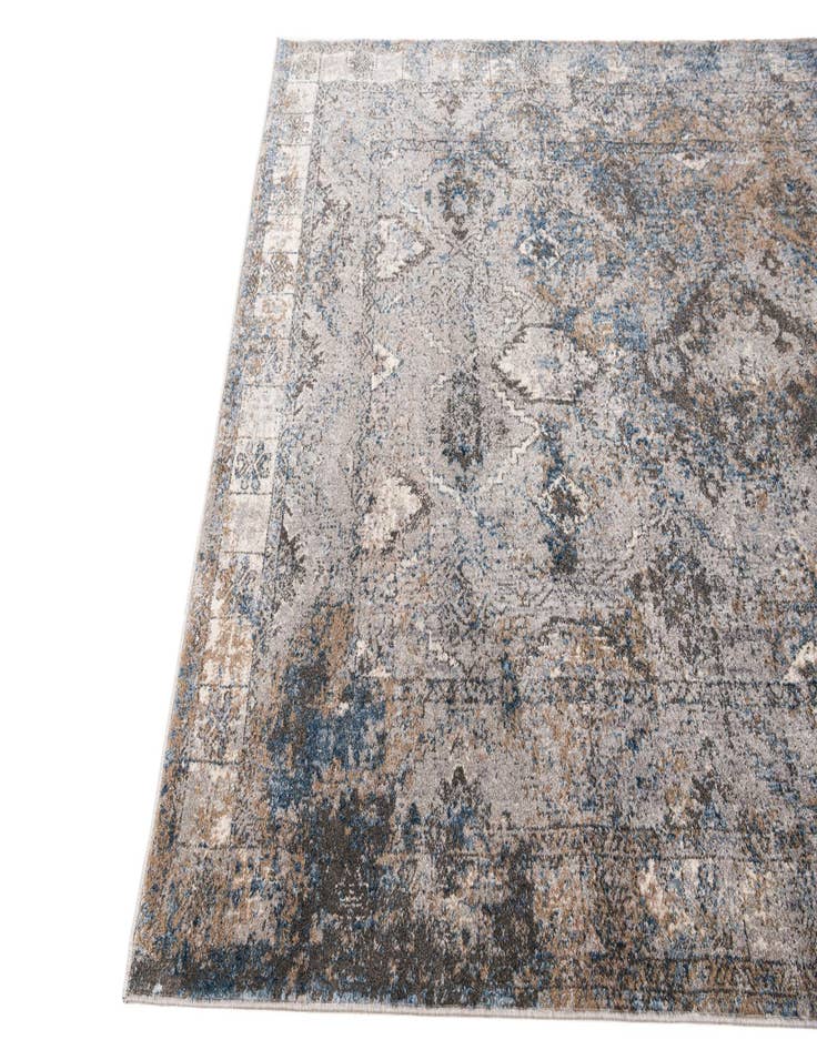 Detail image of 5' x 7' 7 Santa Fe Rug