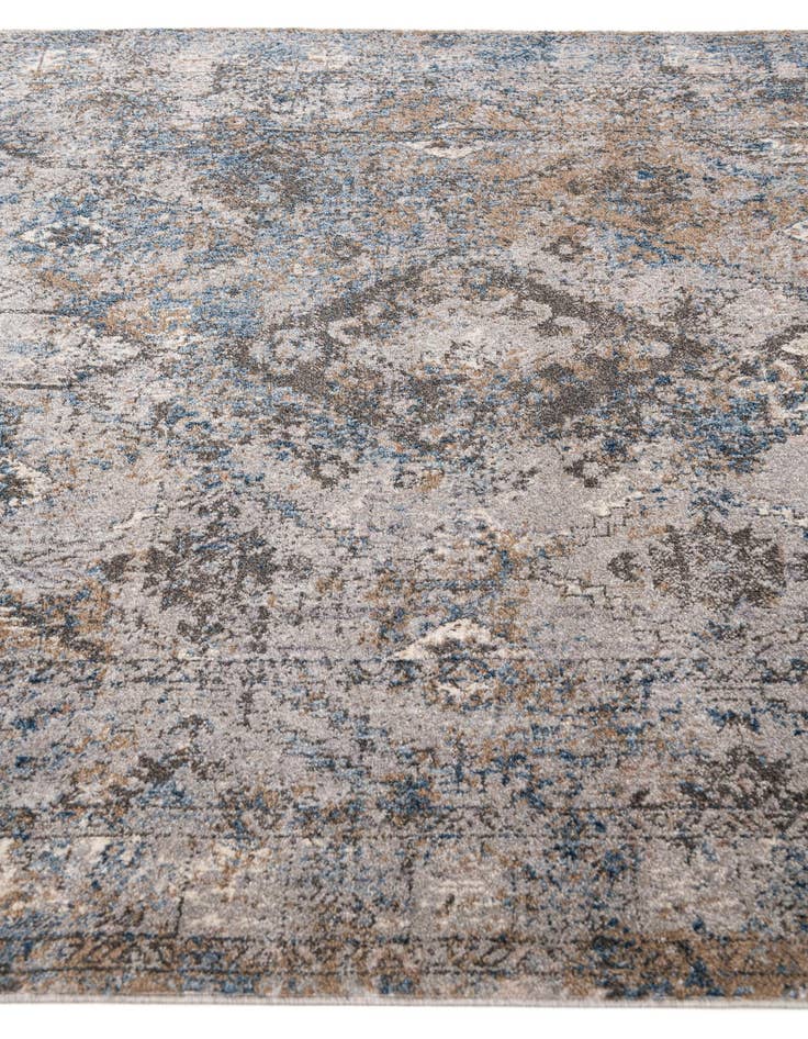 Detail image of 5' x 7' 7 Santa Fe Rug