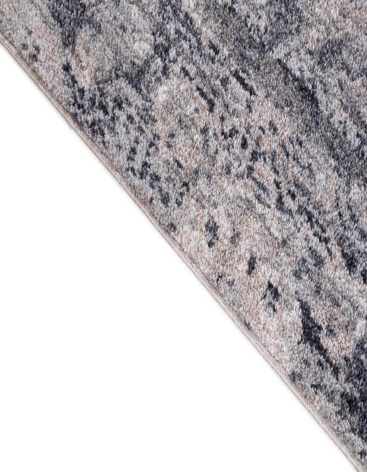 Detail image of 5' 2 x 8' Santa Fe Rug