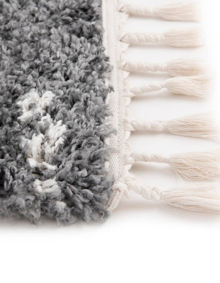 Detail image of 9' x 12' Serenity Shag Rug
