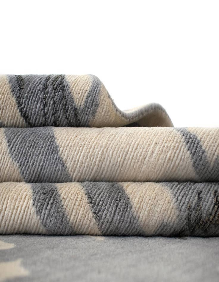 Detail image of 7' 9 x 9' 8 Simla Mohair Rug