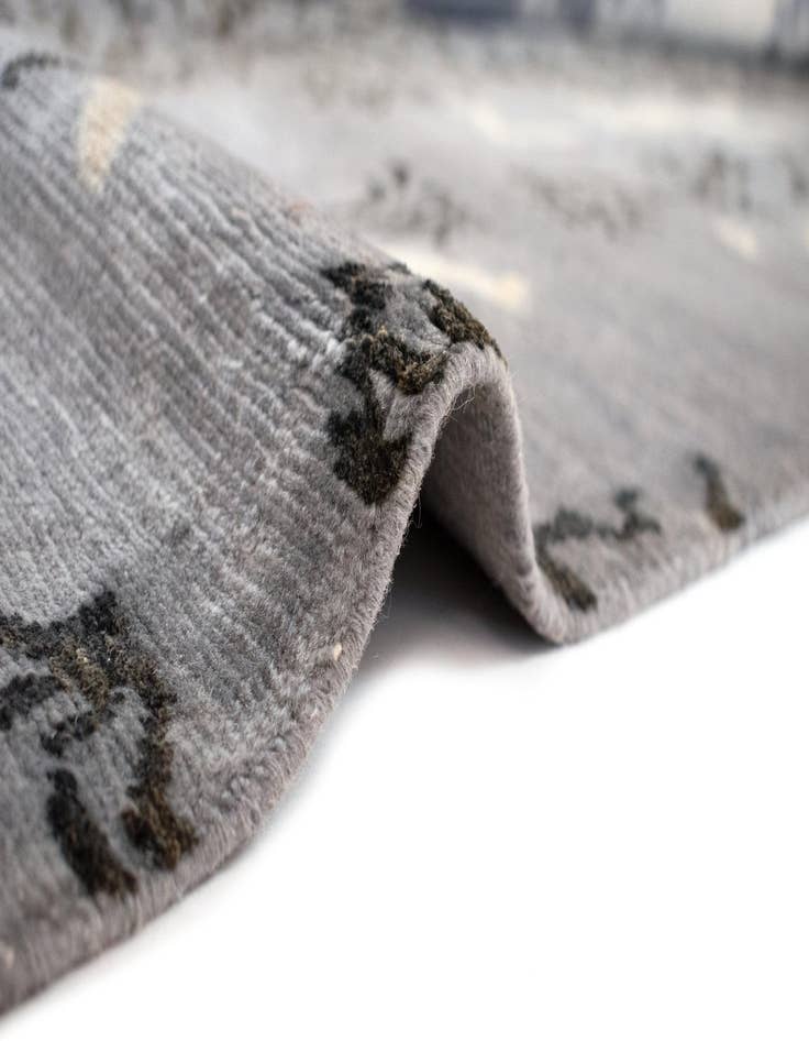 Detail image of 7' 9 x 9' 8 Simla Mohair Rug