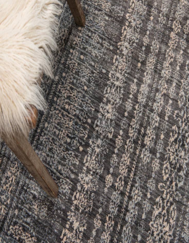 Detail image of 9' x 12' Solaris Rug