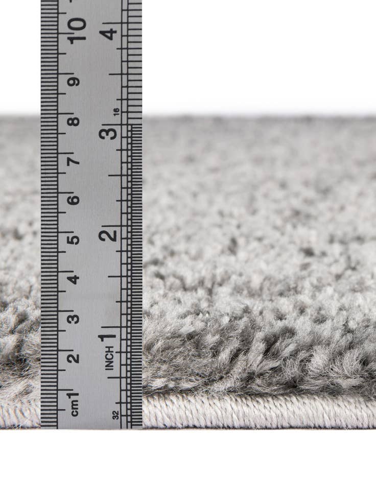 Detail image of 3' 3 x 5' 3 Solid Frieze Rug