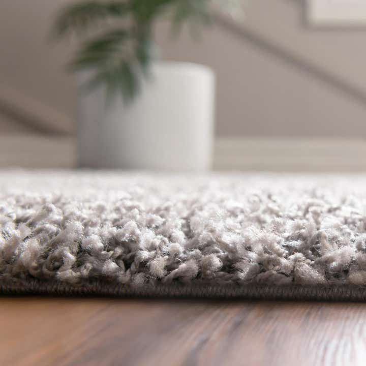 6' x 9' Solid Shag Rug