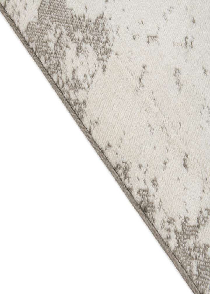 5' 3 x 7' 8 Spectrum Rug