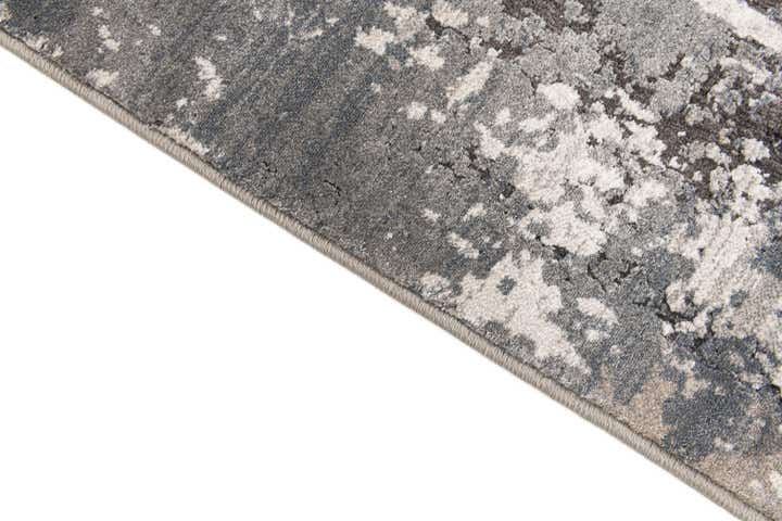 5' 2 x 7' 9 Spectrum Rug