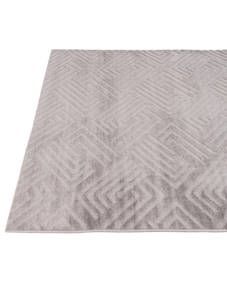 Detail image of 4' 10 x 7' 2 Spectrum Rug