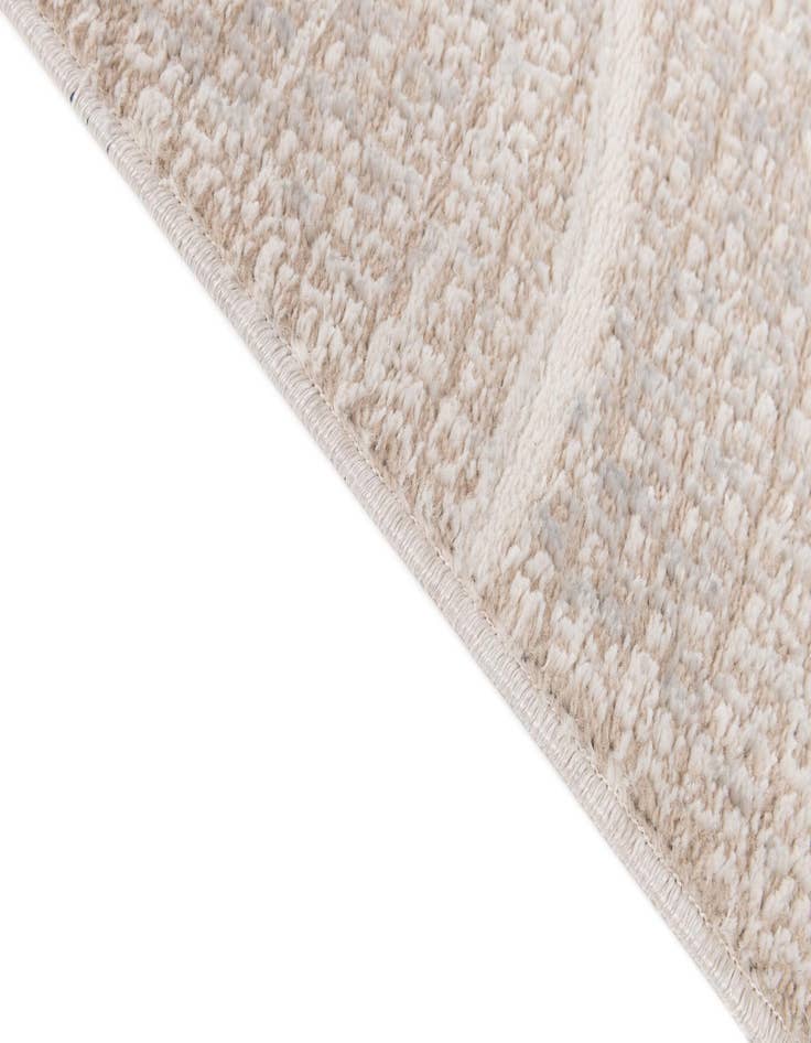 Detail image of 5' x 7' 5 Spectrum Rug