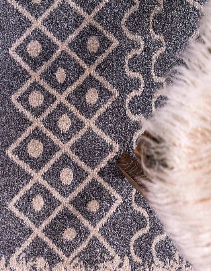 Detail image of 2' x 3' Tangier Rug