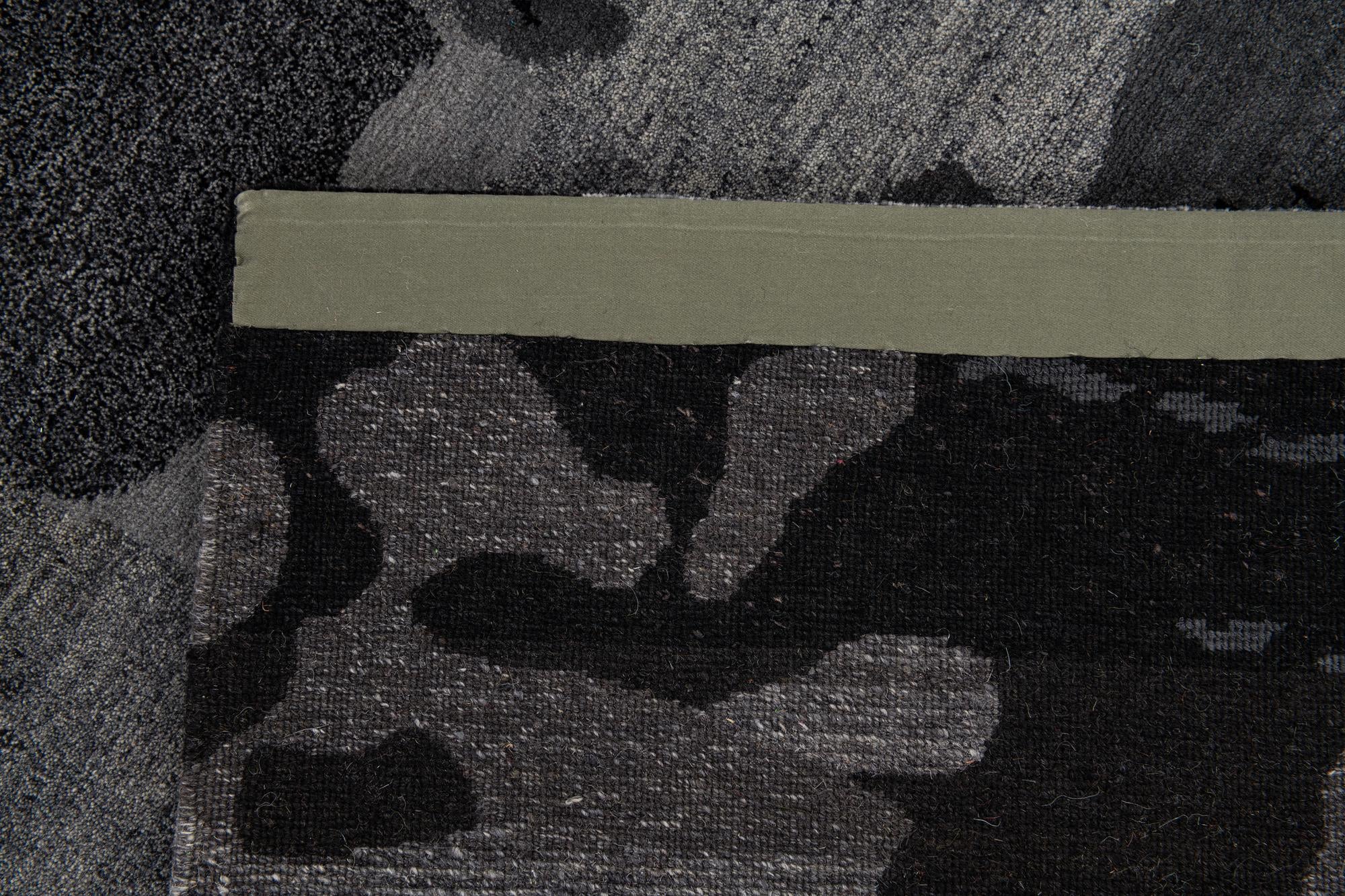 4' x 6' Hand Knotted Tibet Wool Rug