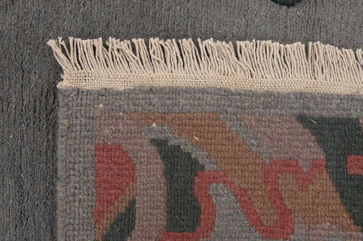 4' x 5' 10 Hand Knotted Tibet Wool Rug