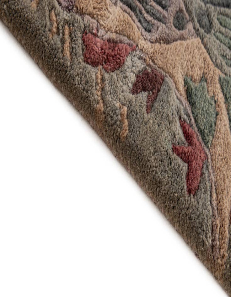 Detail image of 4' 3 x 5' 10  Hand Knotted Tibet Wool Rug