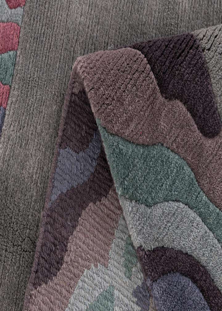 4' 9 x 6' 6 Hand Knotted Tibet Wool Rug