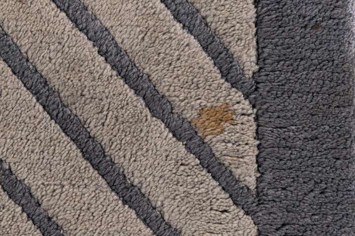 6' 8 x 9' 10 Hand Knotted Tibet Wool Rug