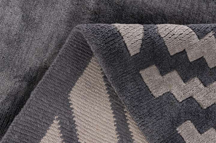 6' 8 x 9' 10 Hand Knotted Tibet Wool Rug