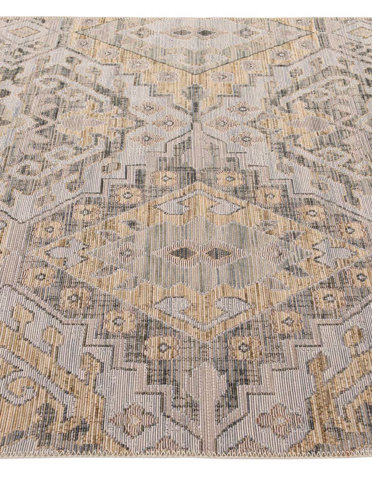 Detail image of 5' x 7' 7 Timeles Rug