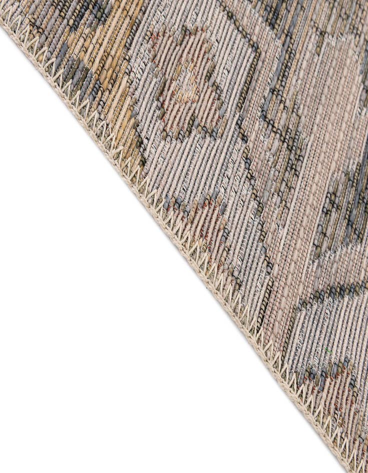 Detail image of 5' x 7' 7 Timeles Rug