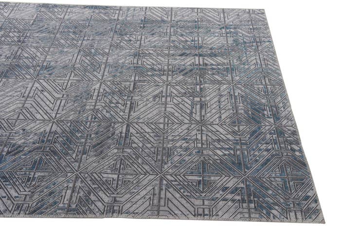 Detail image of 5' x 7' 2 Washable Timeless Rug