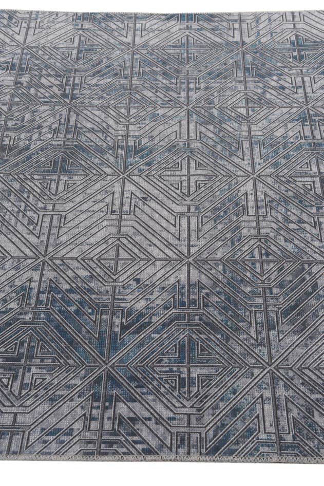 Detail image of 5' x 7' 2 Washable Timeless Rug