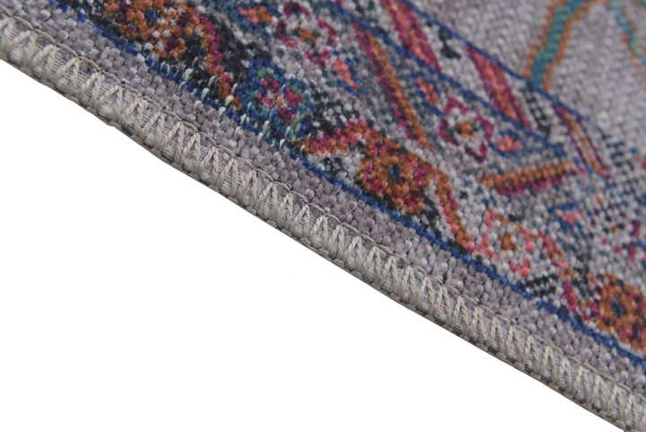 5' x 7' 6 Washable Timeless Rug