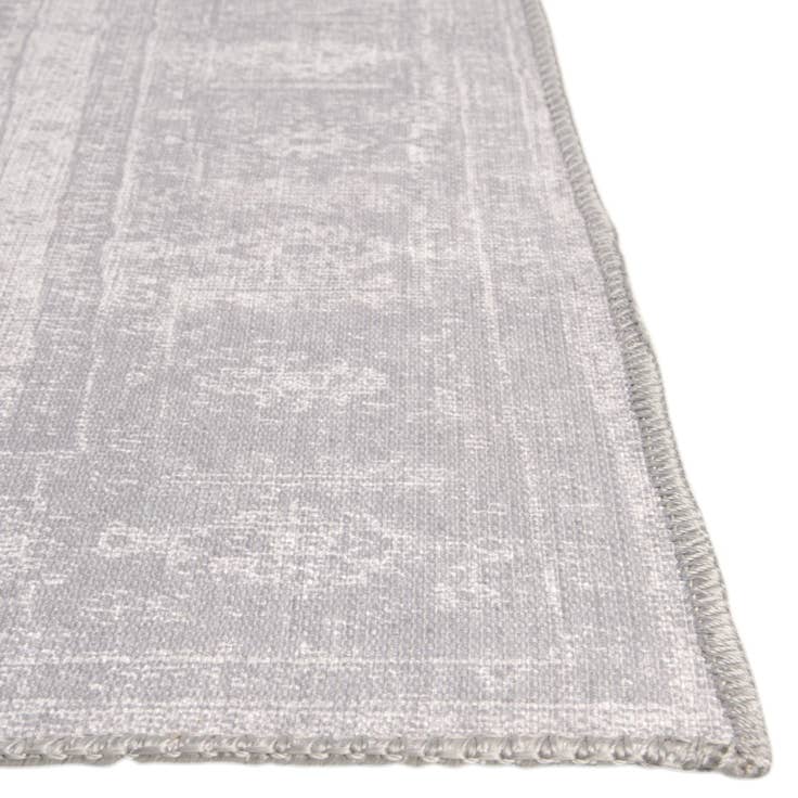 Detail image of 8' 4 x 12' Washable Timeless Rug