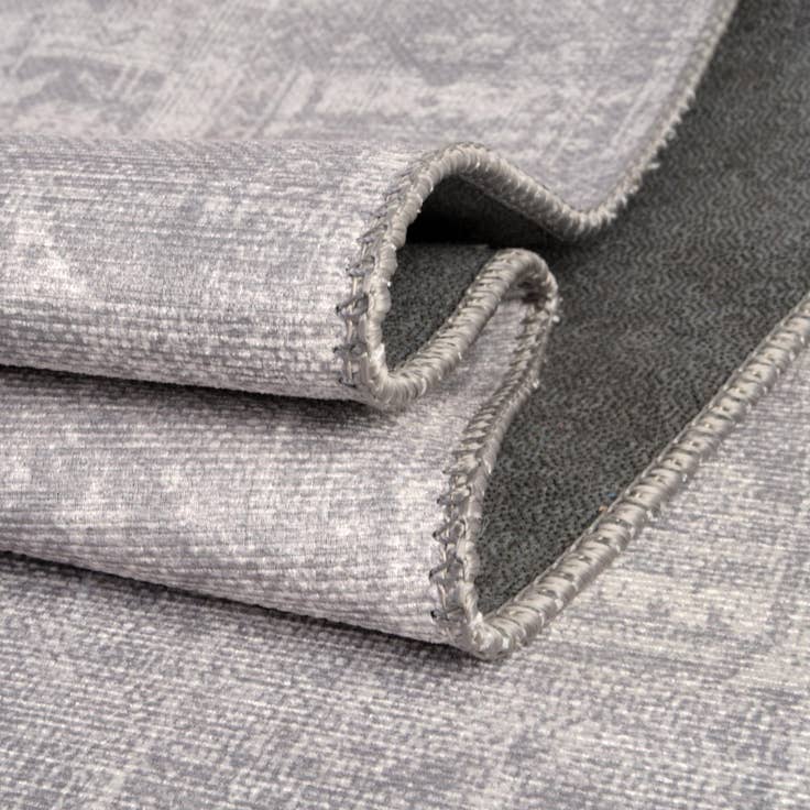 Detail image of 8' 4 x 12' Washable Timeless Rug