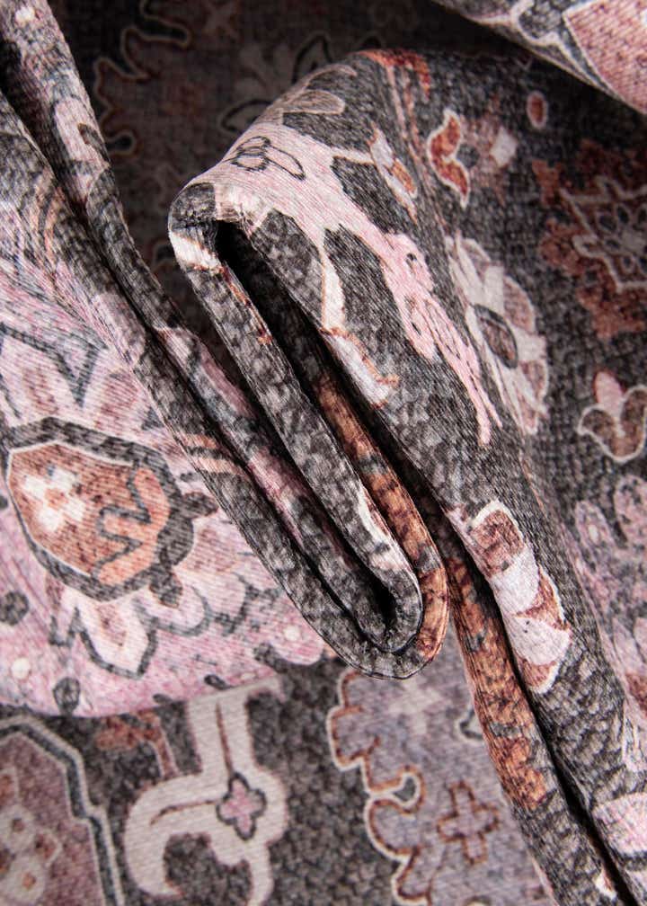 5' 1 x 8' Washable Timeless Rug