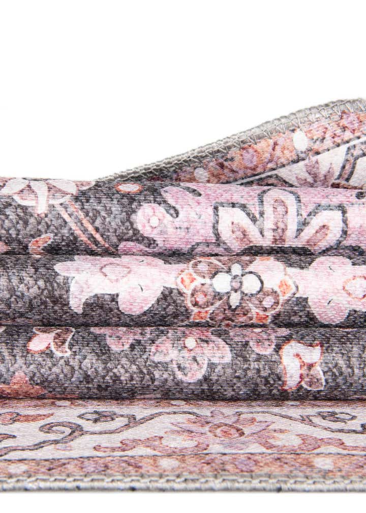 5' 1 x 8' Washable Timeless Rug