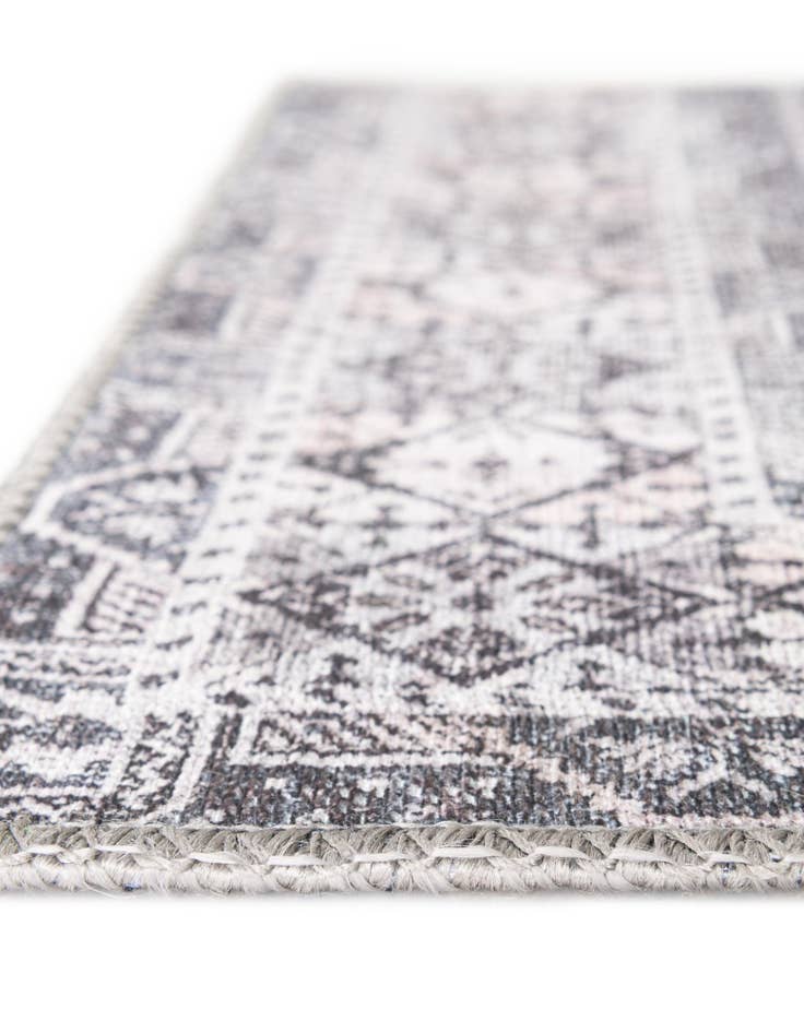 Detail image of 3' 6 x 5' 6 Washable Timeless Rug