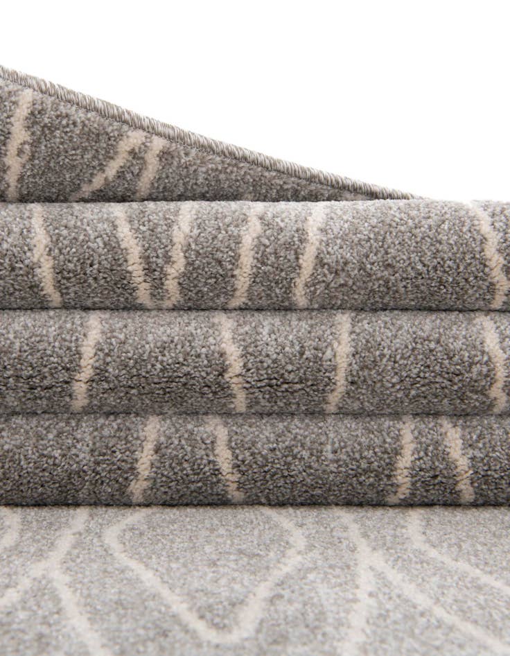 Detail image of 3' 3 x 5' 3 Titania Rug