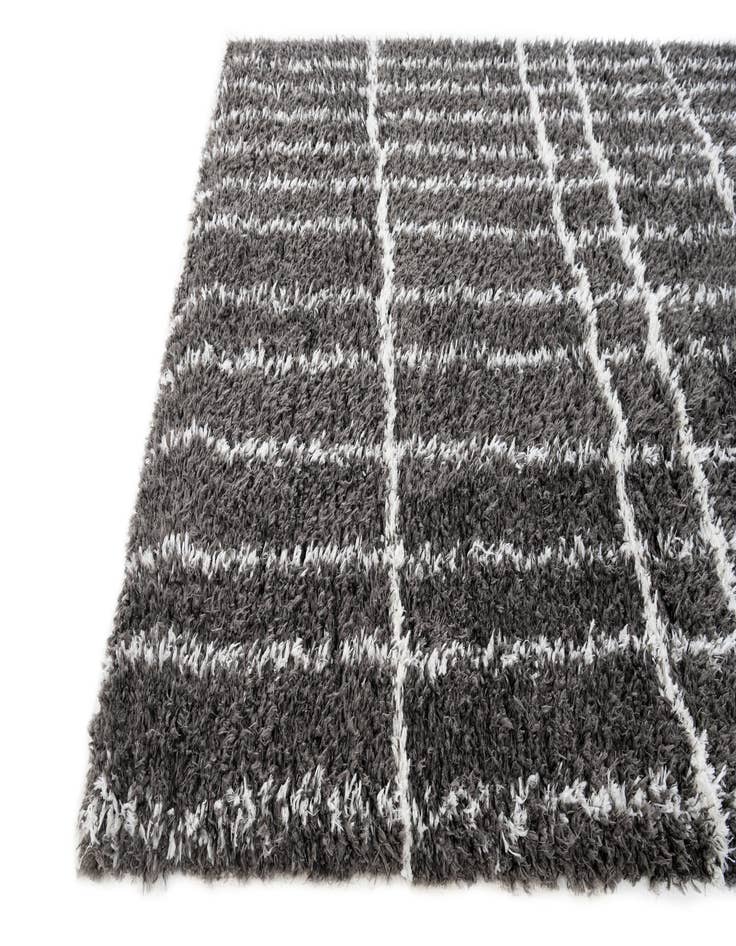 Detail image of 5' 3 x 7' 7 Trellis Shag Rug