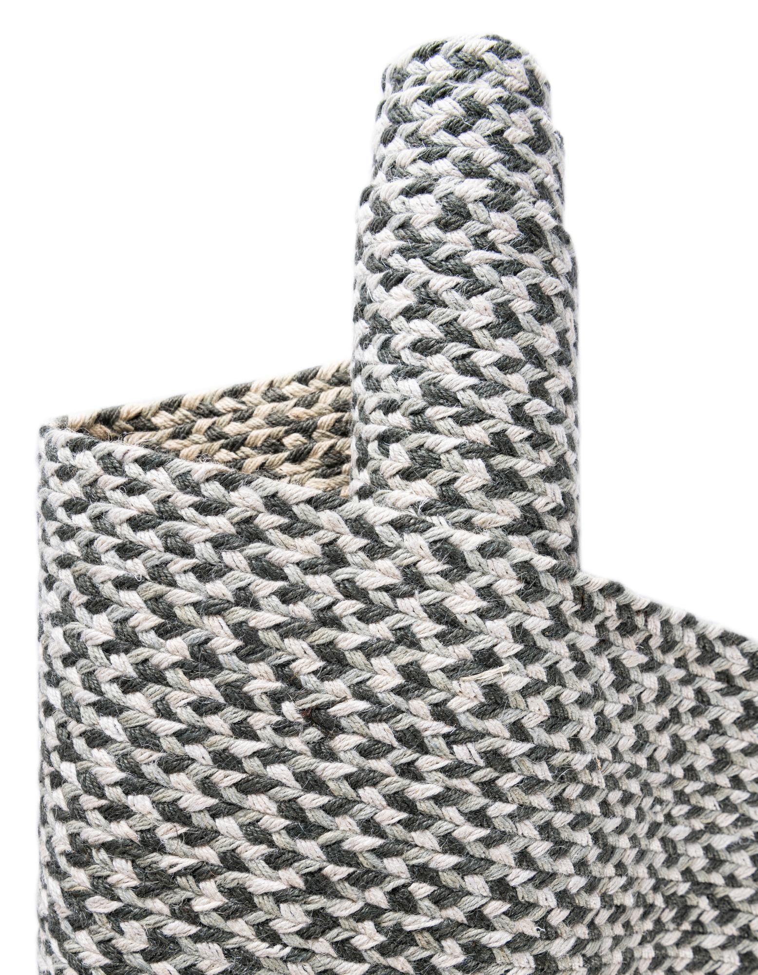 4' 1 x 6' 1 Handmade Tweed Braided Jute Rug