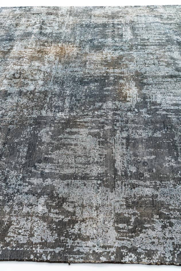Detail image of 8' 10 x 12' Hand Knotted Ultra Vintage Persian Wool Rug
