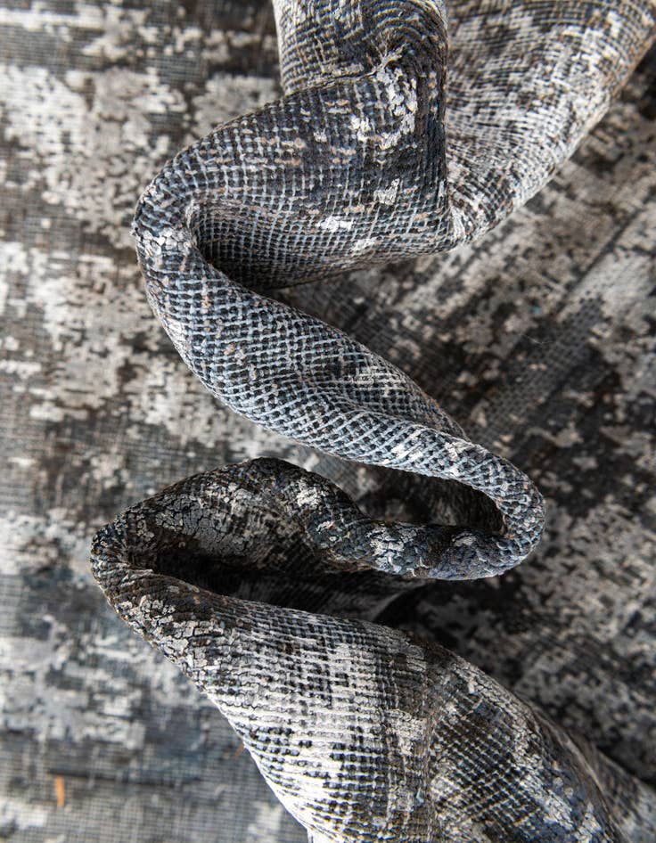 Detail image of 8' 9 x 12' 7  Hand Knotted Ultra Vintage Persian Wool Rug