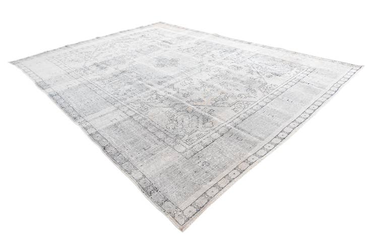 Detail image of 9' 6 x 12' 6 Hand Knotted Ultra Vintage Persian Wool Rug