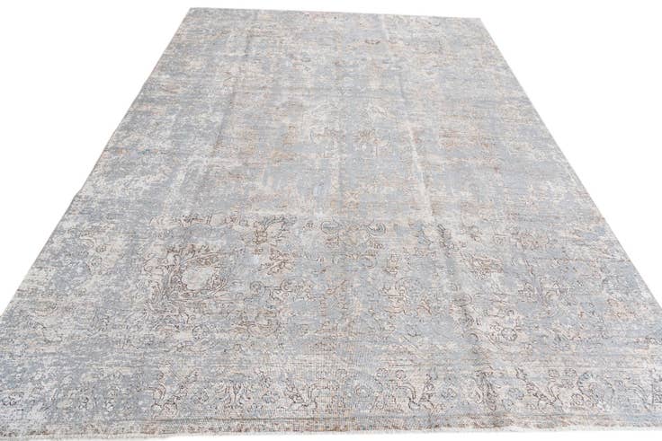 Detail image of 8' 6 x 12' 5 Hand Knotted Ultra Vintage Persian Wool Rug