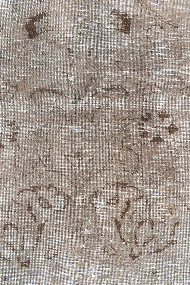 Detail image of 8' 6 x 11' 9 Hand Knotted Ultra Vintage Persian Wool Rug
