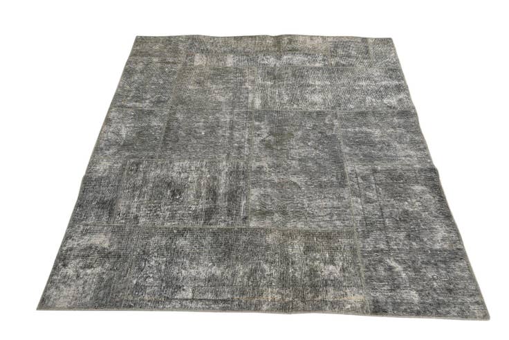 Detail image of 5' x 6' 6 Hand Knotted Ultra Vintage Persian Wool Rug