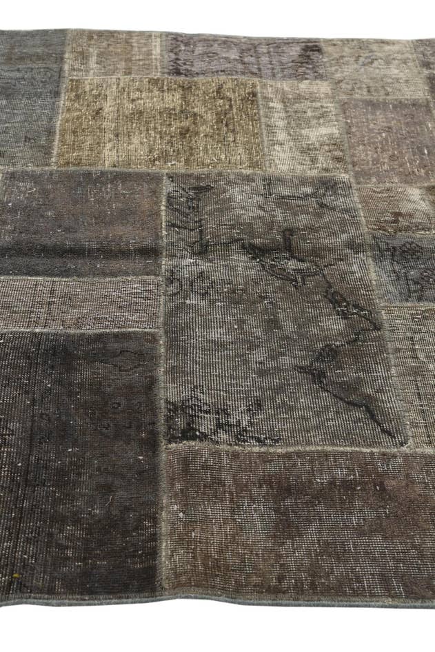 Detail image of 5' x 6' 8 Hand Knotted Ultra Vintage Persian Wool Rug