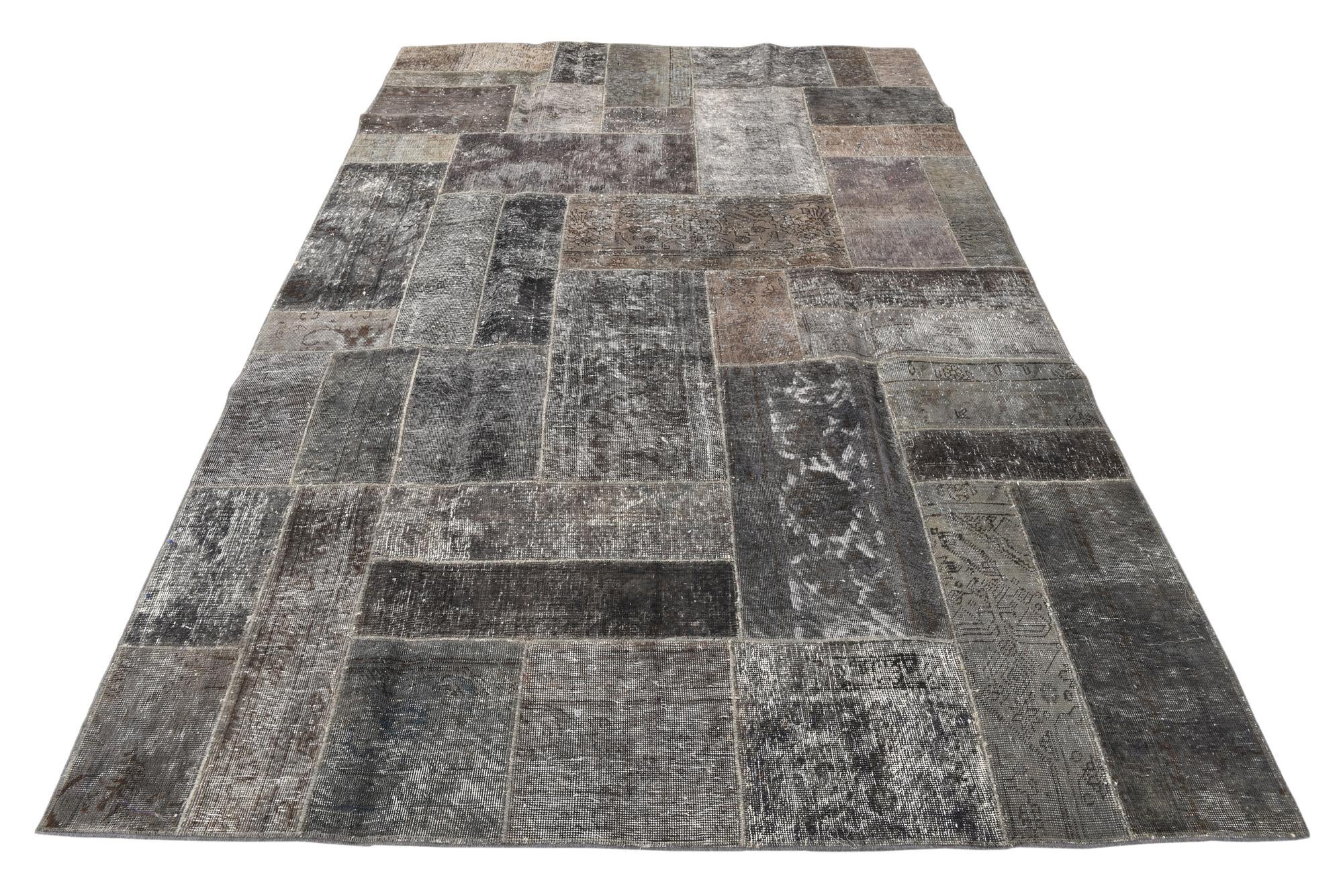 6' x 9' Hand Knotted Ultra Vintage Persian Wool Rug