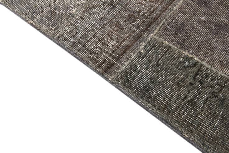 Detail image of 6' x 9' Hand Knotted Ultra Vintage Persian Wool Rug