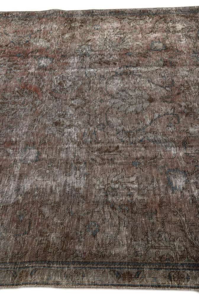 5' 7 x 8' 9 Hand Knotted Ultra Vintage Persian Wool Rug