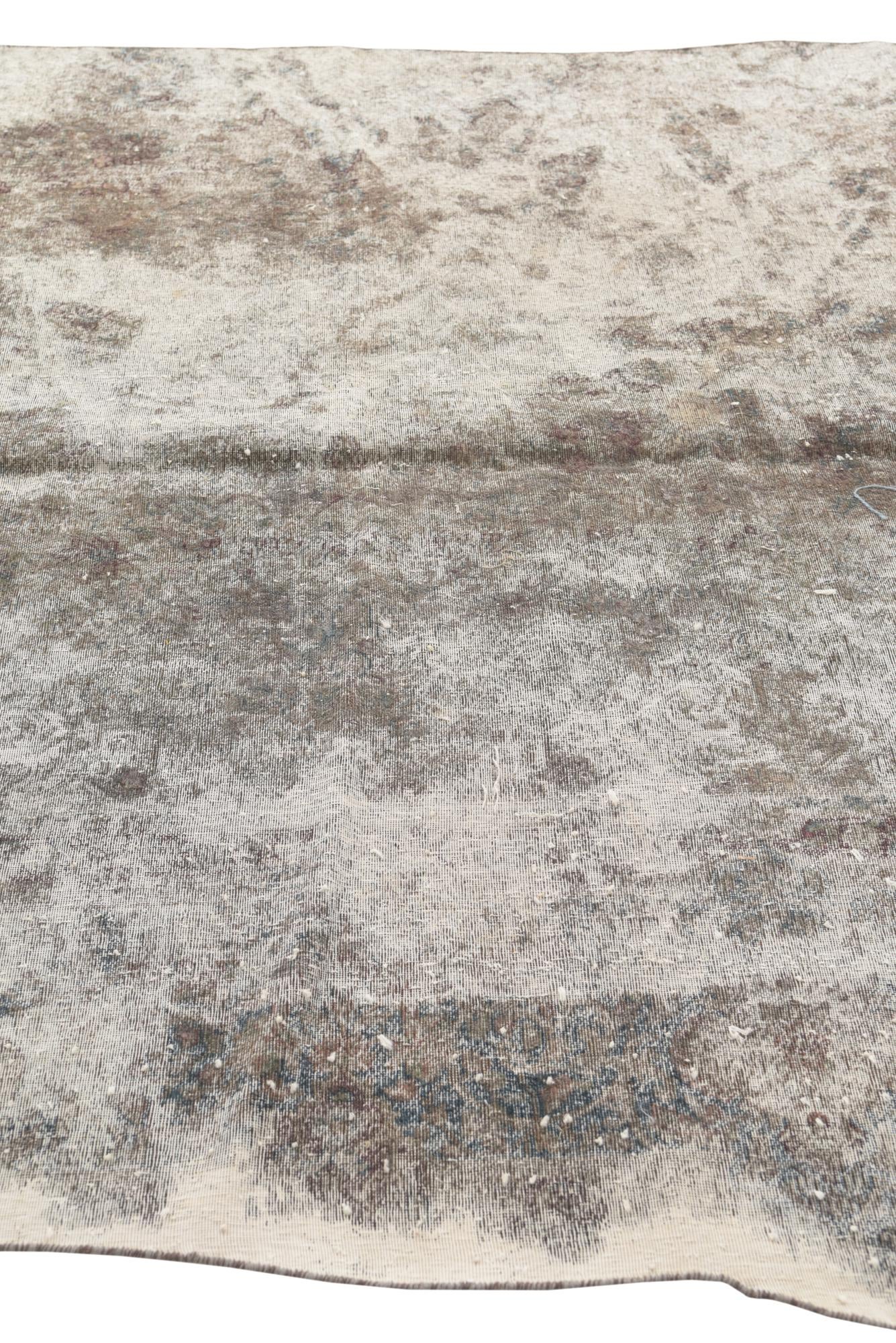 6' x 9' 8 Hand Knotted Ultra Vintage Persian Wool Rug