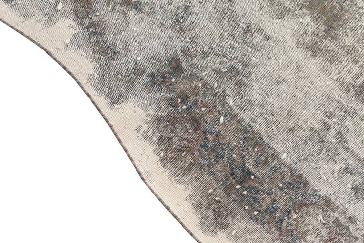 Detail image of 6' x 9' 8 Hand Knotted Ultra Vintage Persian Wool Rug