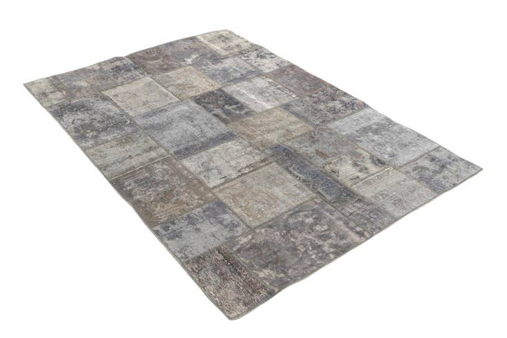 Detail image of 4' 8 x 6' 9 Hand Knotted Ultra Vintage Persian Wool Rug