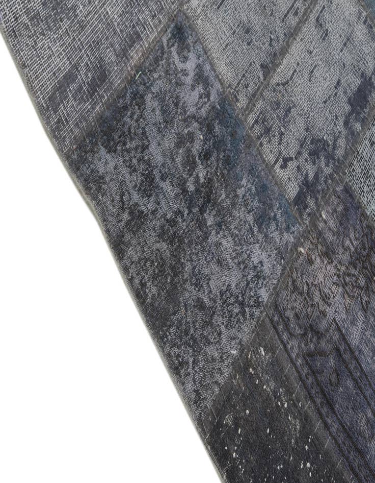 Detail image of 8' x 10' 2 Hand Knotted Ultra Vintage Persian Wool Rug